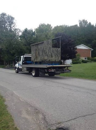 Duff's Towing at work